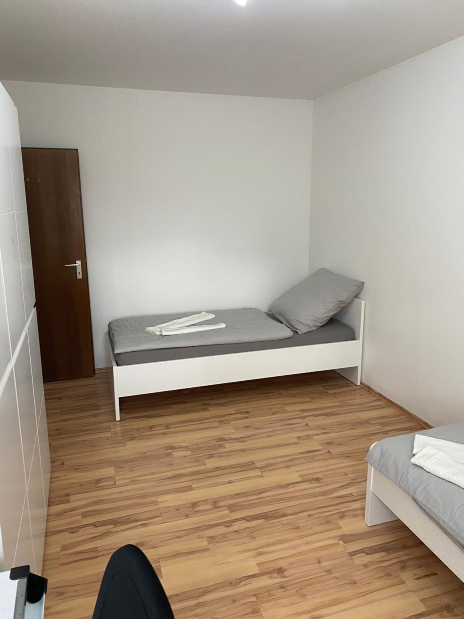 3 Zimmerwohnung Naehe Autobahn A8 Augsburg Exteriör bild